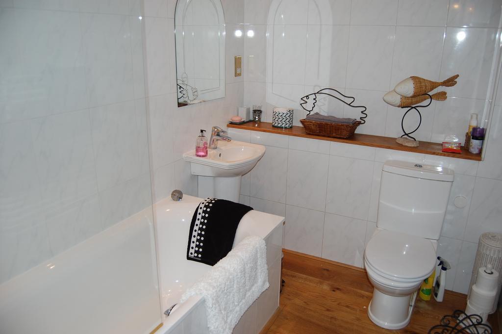 Lomond Castle Apartment Balloch Bilik gambar