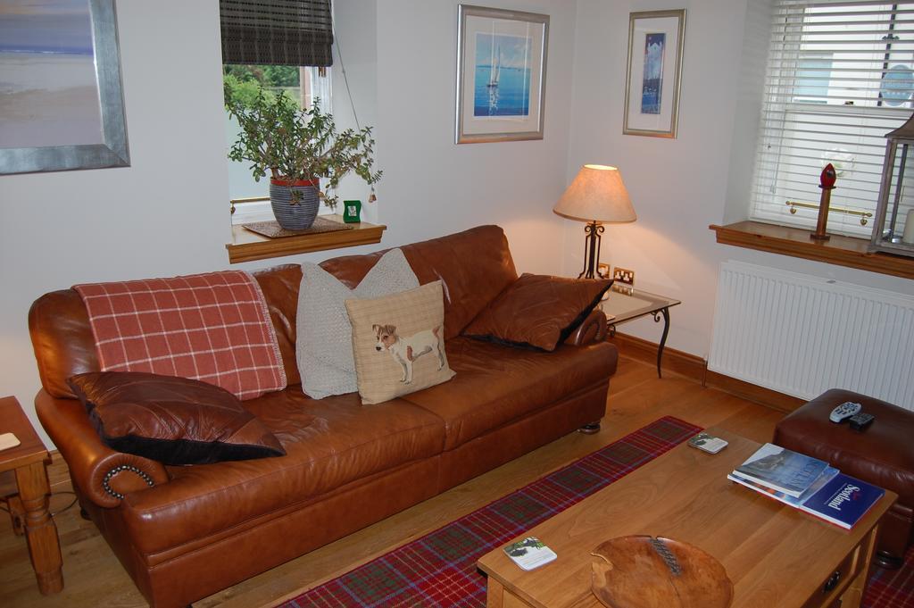 Lomond Castle Apartment Balloch Bilik gambar